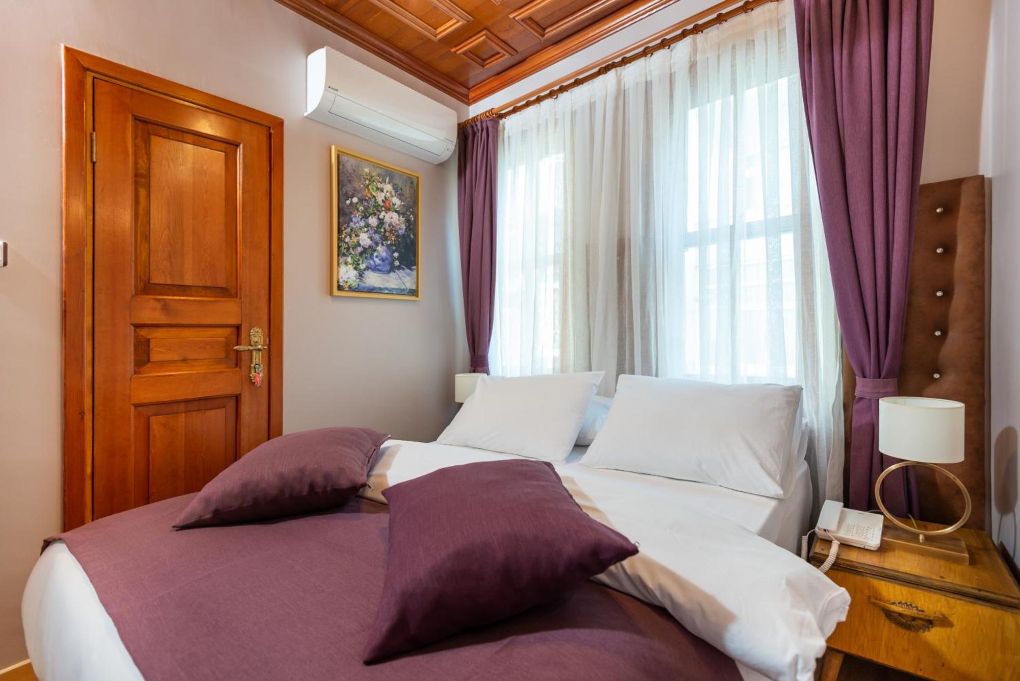 Wonder Wood Hotel Istanbul Ngoại thất bức ảnh